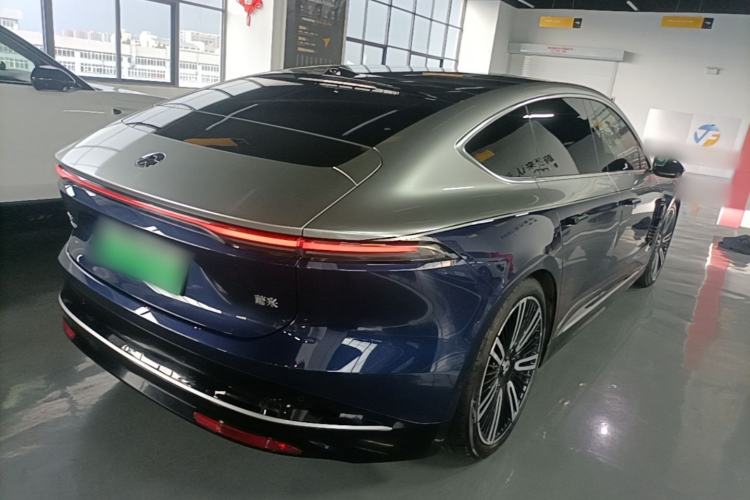 Used Nio ET9 2025 100kWh Signature Edition Rear Right 45 Deg