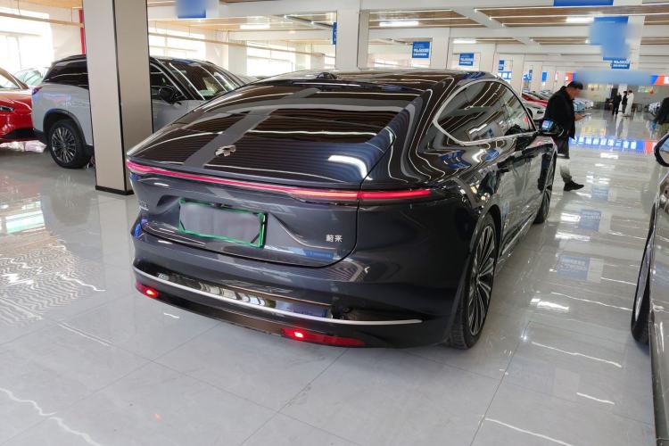 Used Nio ET9 2025 100kWh Signature Edition Rear Right 45 Deg