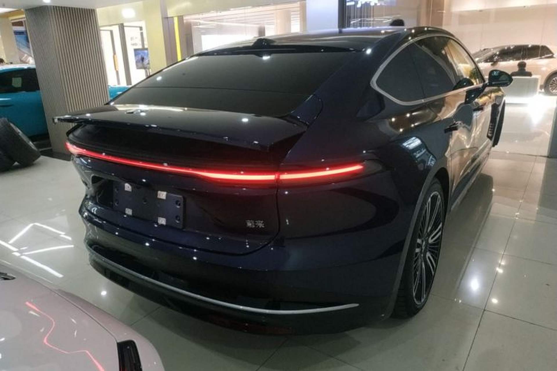 Used Nio ET9 2025 100kWh Signature Edition Rear Right 45 Deg