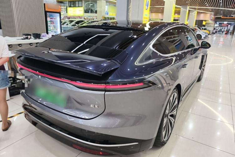 Used Nio ET9 2025 100kWh Signature Edition Rear Right 45 Deg