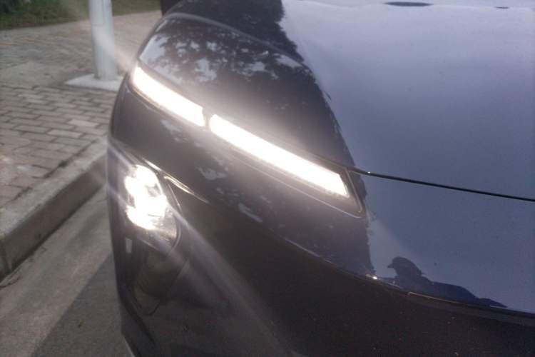 Used Nio ET9 2025 100kWh First-Edition Limited Edition Right Front Headlight