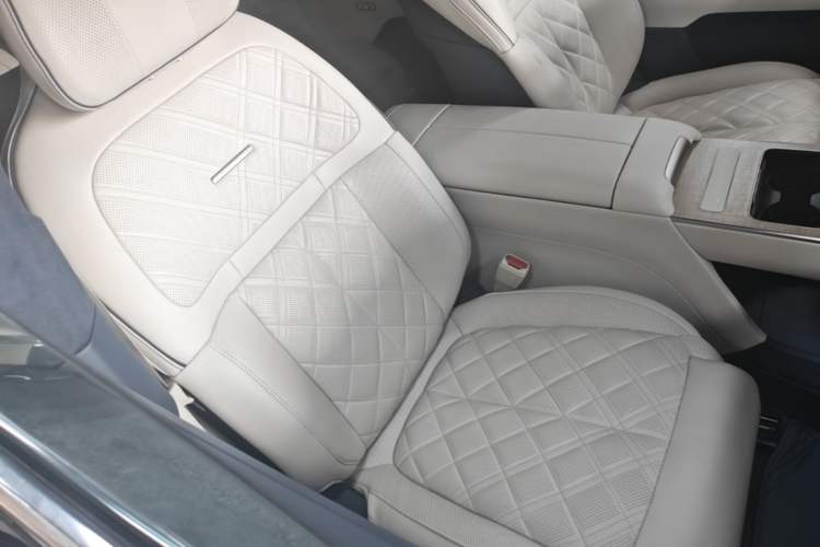 Used Nio ET9 2025 100kWh Signature Edition Right Front Seat