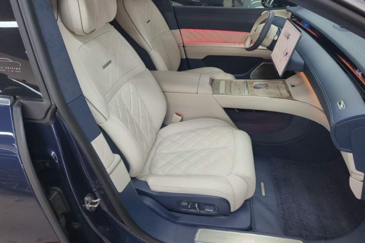 Used Nio ET9 2025 100kWh First-Edition Limited Edition Right Front Seat