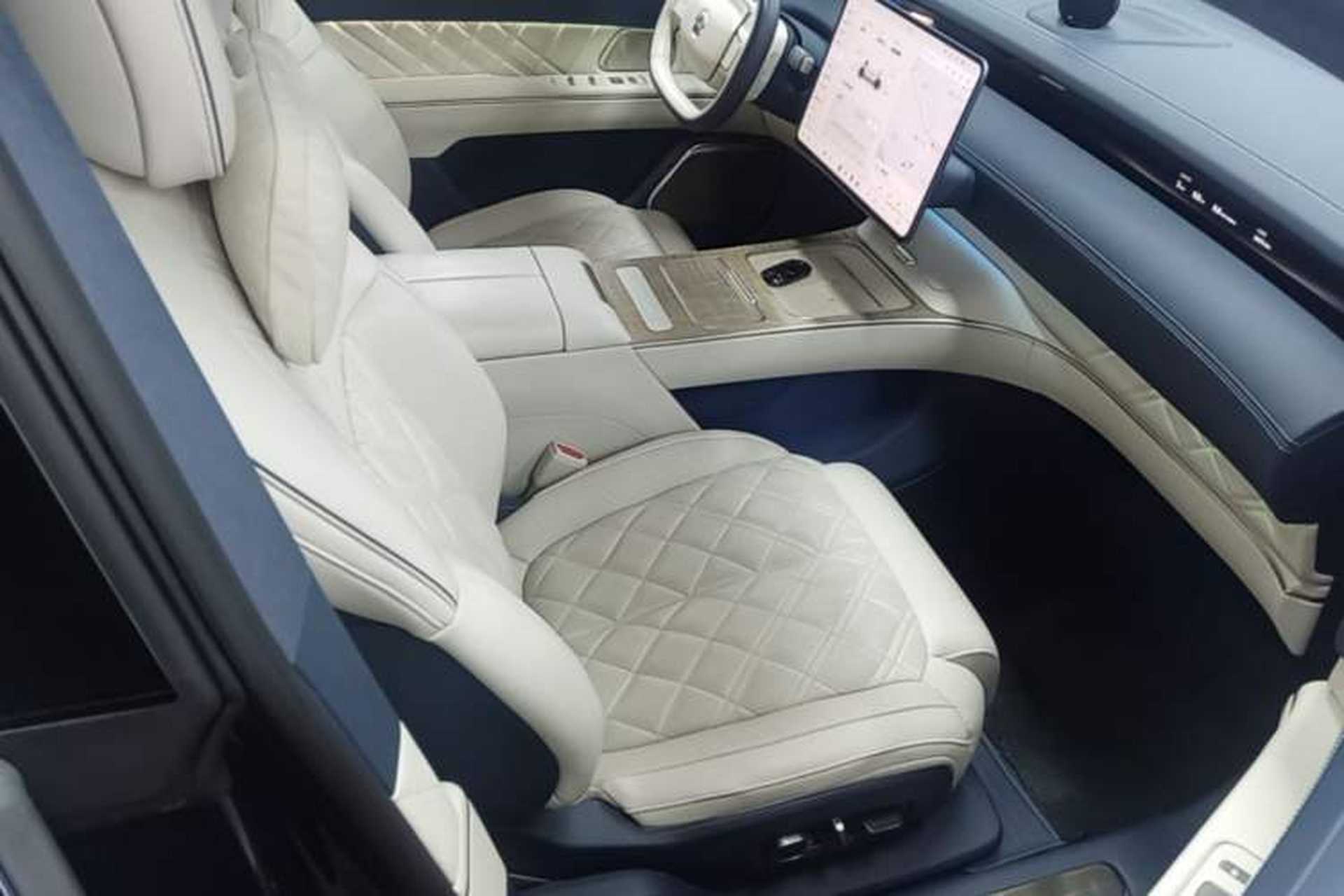 Used Nio ET9 2025 100kWh Signature Edition Right Front Seat