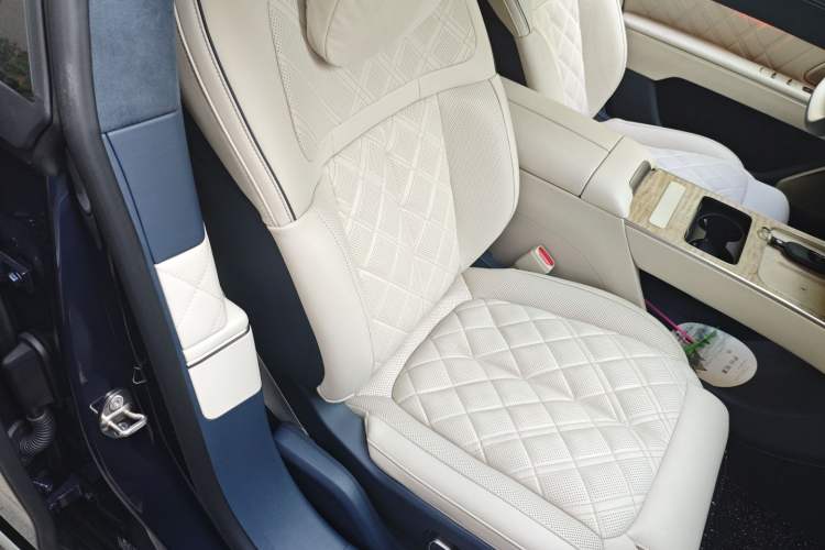 Used Nio ET9 2025 100kWh First-Edition Limited Edition Right Front Seat