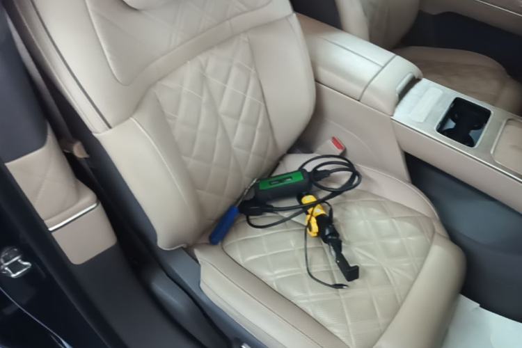 Used Nio ET9 2025 100kWh Signature Edition Right Front Seat