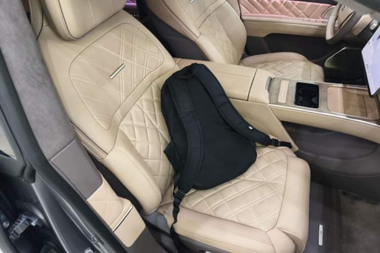 Used Nio ET9 2025 100kWh Signature Edition Right Front Seat
