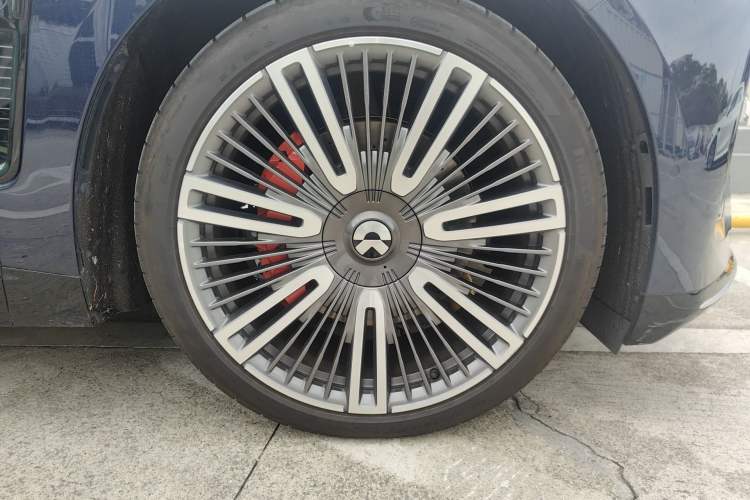 Used Nio ET9 2025 100kWh First-Edition Limited Edition Right Front Wheel Hub
