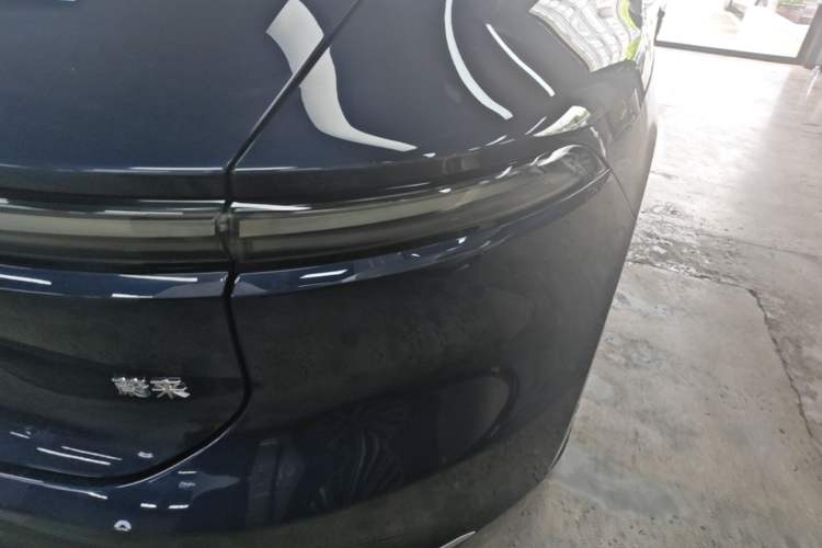 Used Nio ET9 2025 100kWh Signature Edition Right Rear Taillight