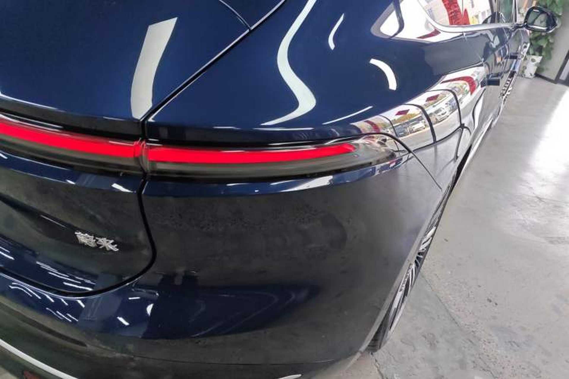 Used Nio ET9 2025 100kWh Signature Edition Right Rear Taillight
