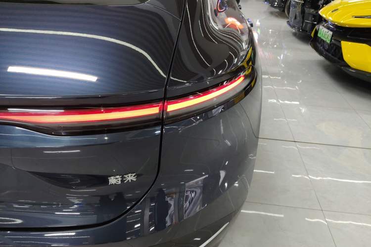 Used Nio ET9 2025 100kWh Signature Edition Right Rear Taillight