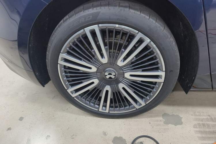 Used Nio ET9 2025 100kWh First-Edition Limited Edition Right Rear Wheel Hub