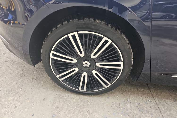 Used Nio ET9 2025 100kWh Signature Edition Right Rear Wheel Hub