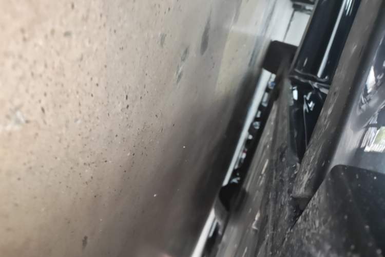 Used Nio ET9 2025 100kWh Signature Edition Right Side Sill