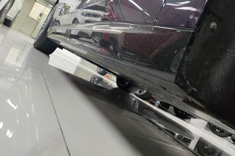 Used Nio ET9 2025 100kWh First-Edition Limited Edition Right Side Sill