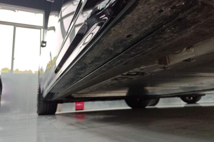 Used Nio ET9 2025 100kWh Signature Edition Right Side Sill