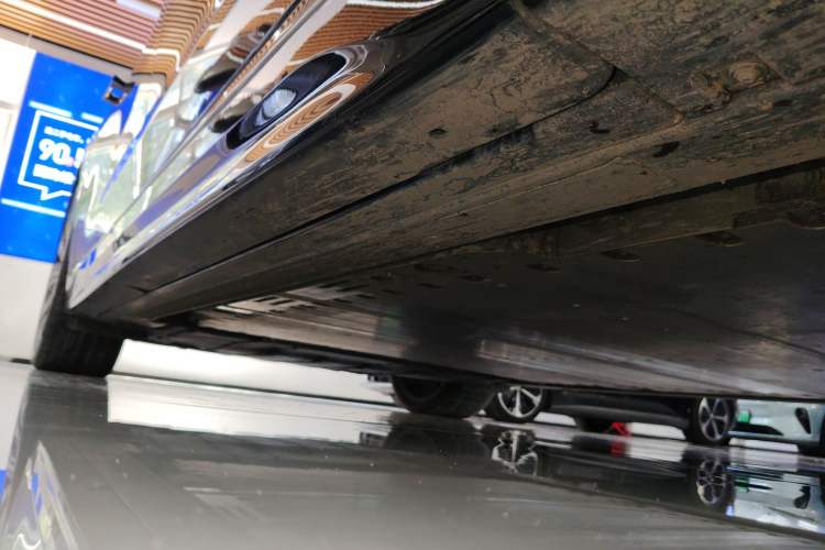 Used Nio ET9 2025 100kWh Signature Edition Right Side Sill
