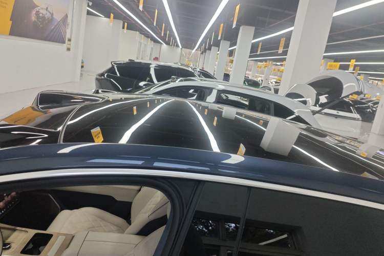 Used Nio ET9 2025 100kWh Signature Edition Roof