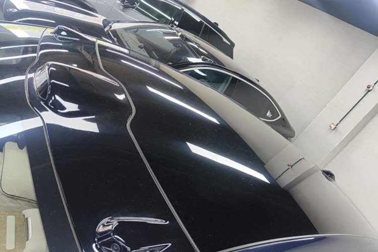 Used Nio ET9 2025 100kWh Signature Edition Roof