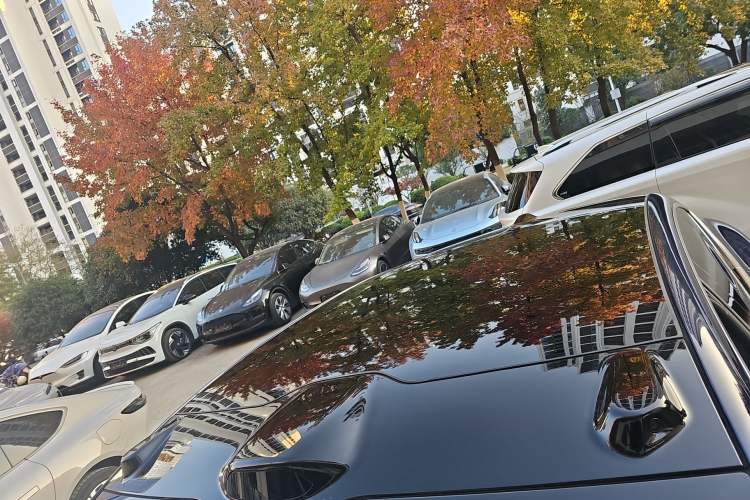 Used Nio ET9 2025 100kWh Signature Edition Roof
