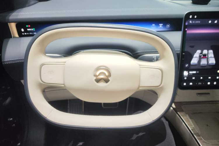 Used Nio ET9 2025 100kWh Signature Edition Steering Wheel