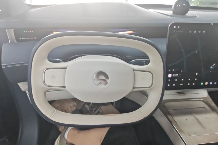 Used Nio ET9 2025 100kWh Signature Edition Steering Wheel