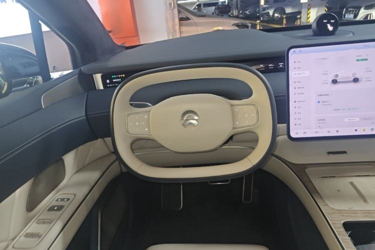 Used Nio ET9 2025 100kWh Signature Edition Steering Wheel