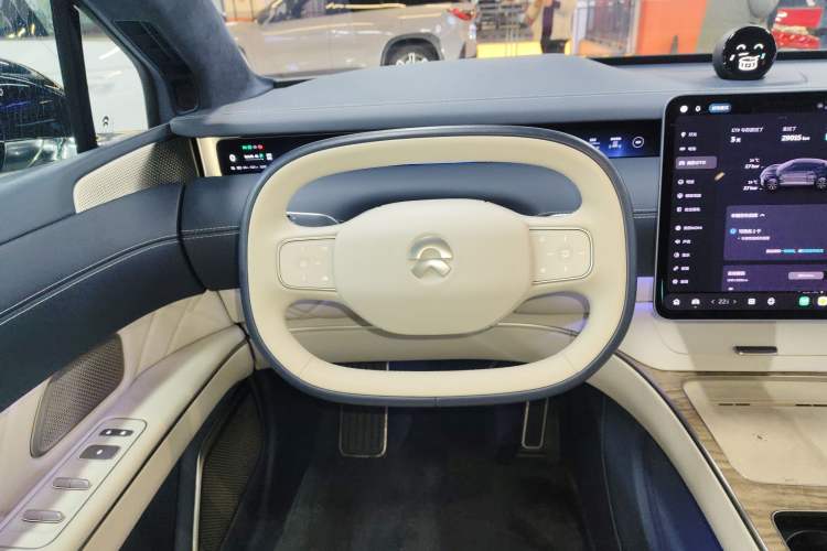 Used Nio ET9 2025 100kWh Signature Edition Steering Wheel