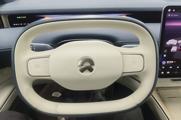 Used Nio ET9 2025 100kWh Signature Edition Steering Wheel