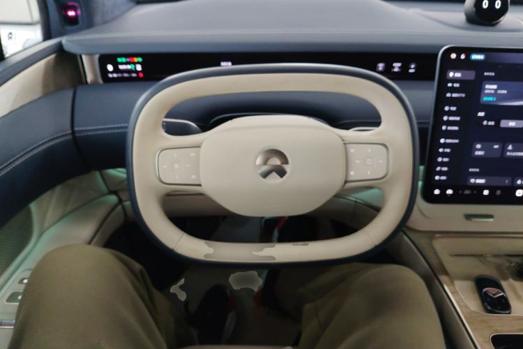Used Nio ET9 2025 100kWh Signature Edition Steering Wheel