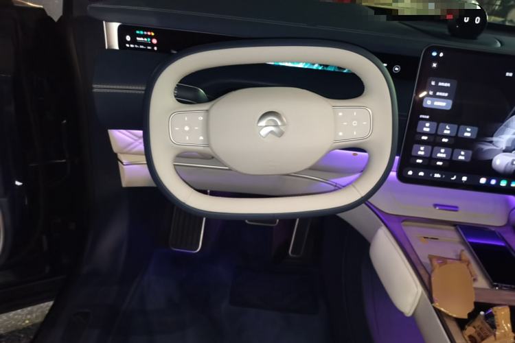 Used Nio ET9 2025 100 kWh Steering Wheel