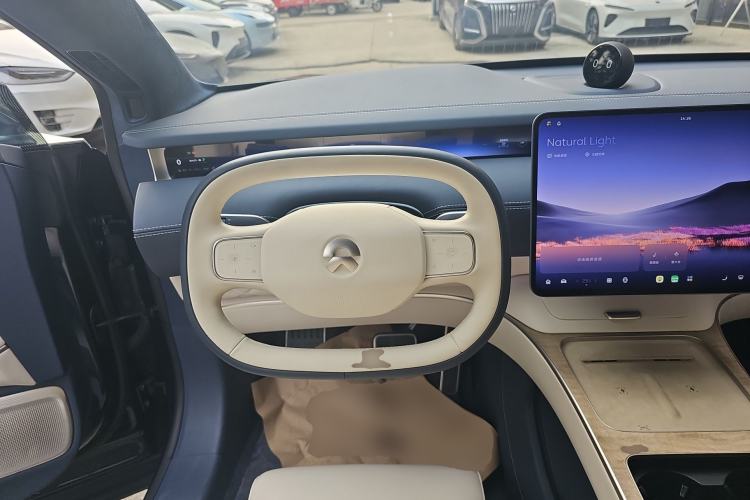 Used Nio ET9 2025 100kWh Signature Edition Steering Wheel