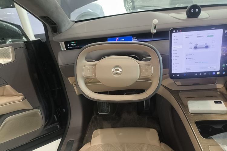 Used Nio ET9 2025 100 kWh Steering Wheel