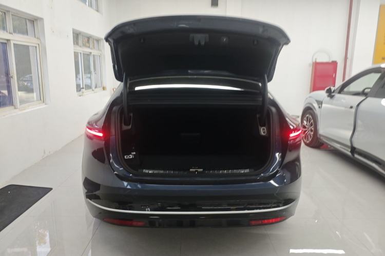 Used Nio ET9 2025 100kWh Signature Edition Trunk