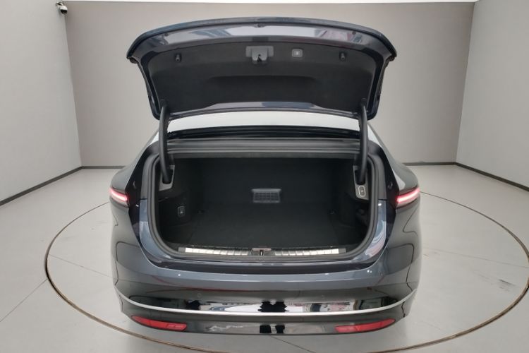 Used Nio ET9 2025 100kWh Signature Edition Trunk