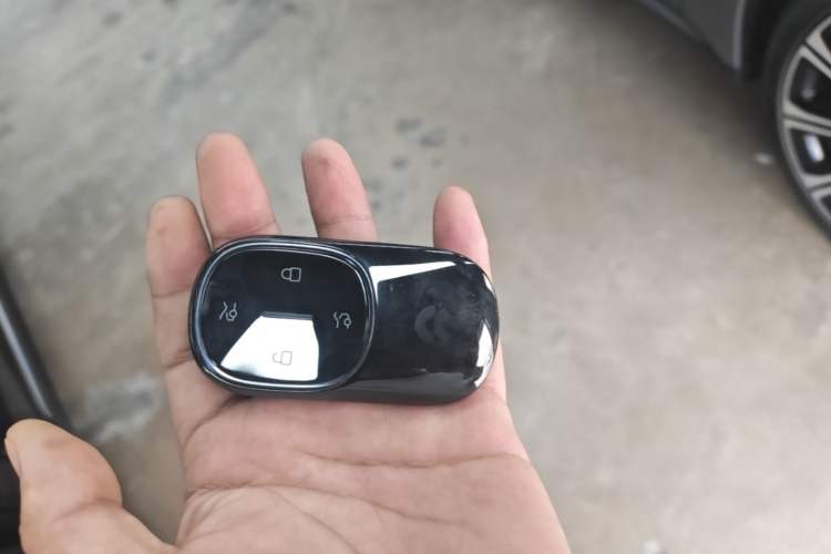 Used Nio ET9 2025 100kWh Signature Edition Vehicle Key