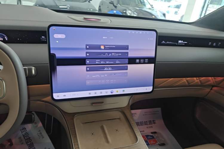 Used Nio ET9 2025 100kWh Signature Edition Audio And AC Panel