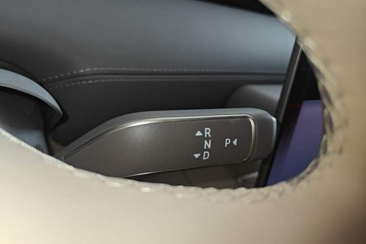 Used Nio ET9 2025 100kWh Signature Edition Gear Lever