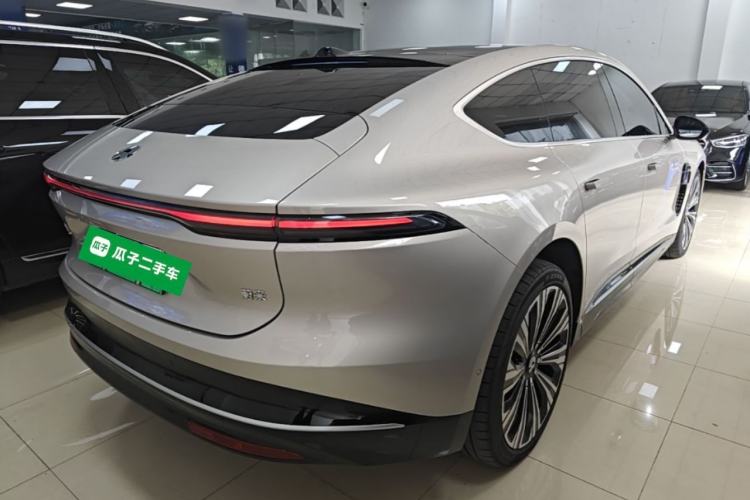 Used Nio ET9 2025 100kWh Signature Edition Rear Right 45 Deg