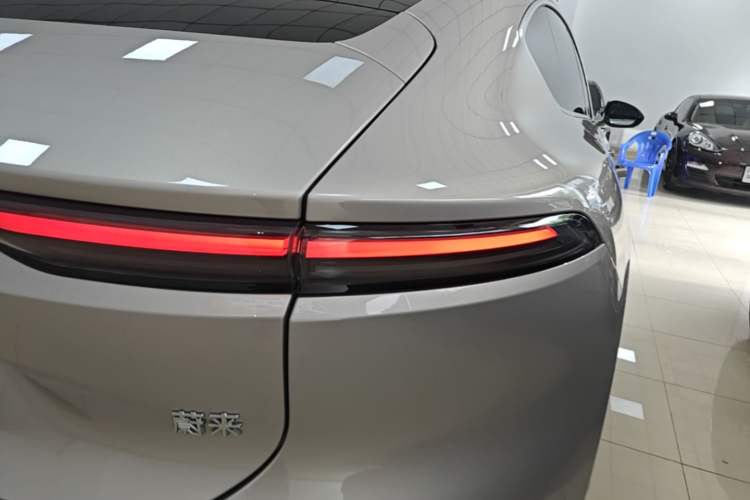 Used Nio ET9 2025 100kWh Signature Edition Right Rear Taillight