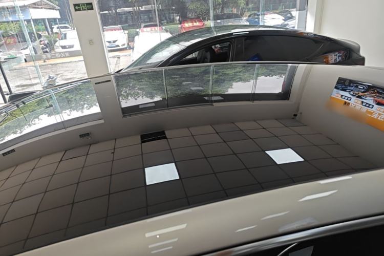 Used Nio ET9 2025 100kWh Signature Edition Roof