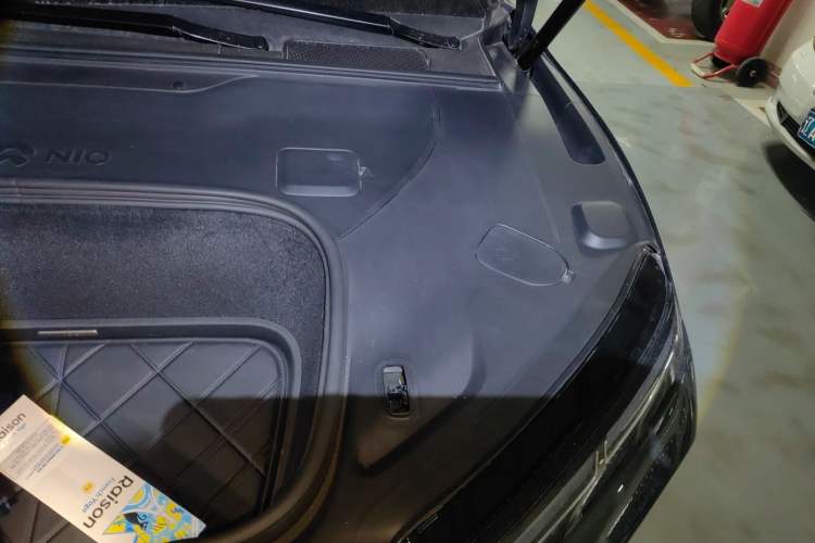 Used Nio ET9 2025 100kWh Signature Edition Engine Bay Left