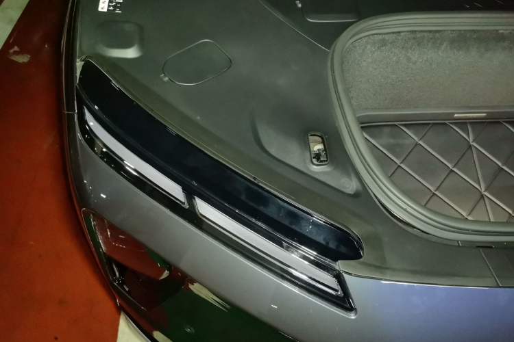 Used Nio ET9 2025 100kWh First-Edition Limited Edition Engine Bay Right