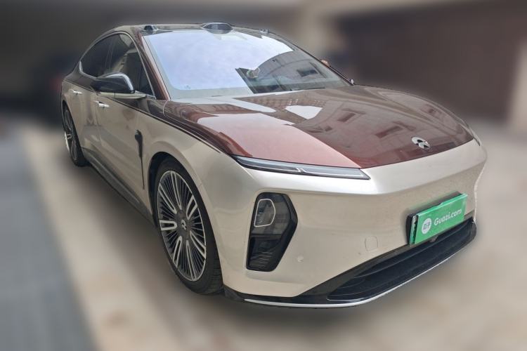 Used Nio ET9 2025 100kWh First-Edition Limited Edition Front Right 45 Deg