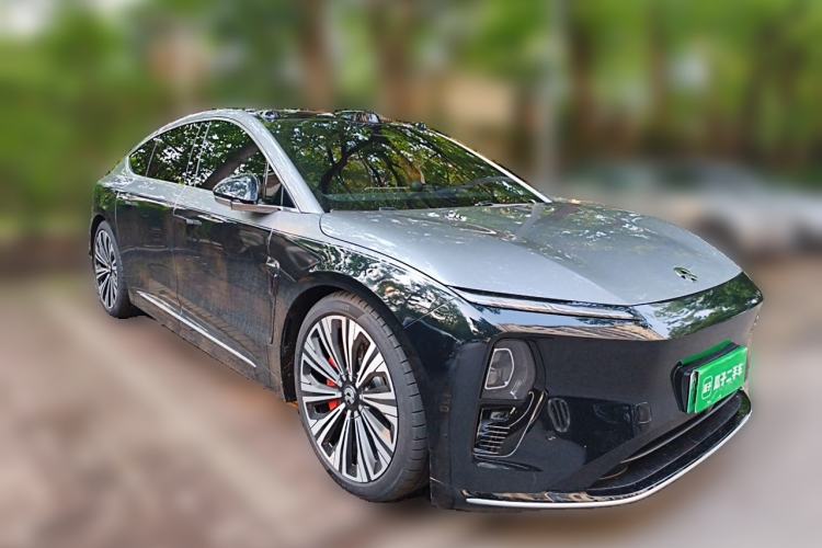 Used Nio ET9 2025 100 kWh Front Right 45 Deg
