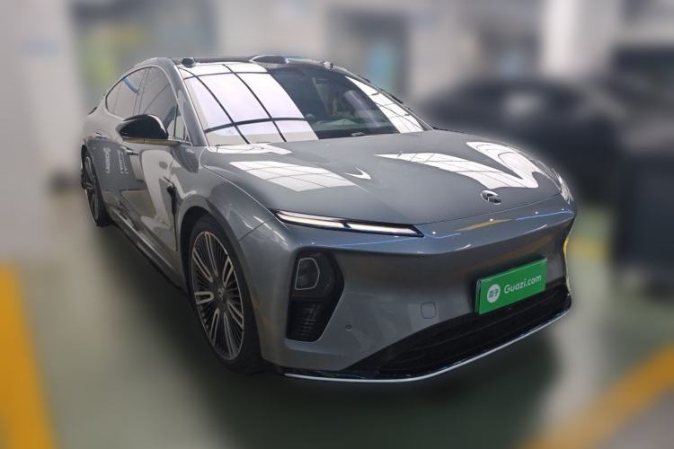 Used Nio ET9 2025 100kWh First-Edition Limited Edition Front Right 45 Deg