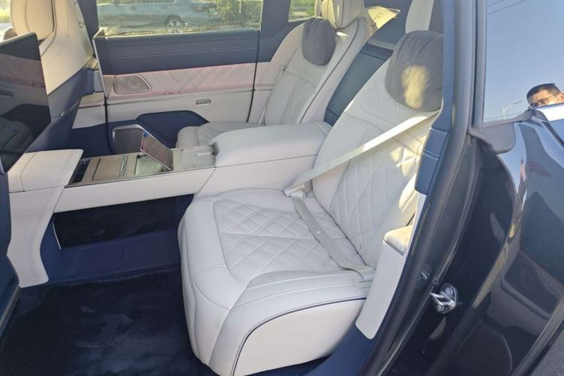 Used Nio ET9 2025 100 kWh Left Rear Seat