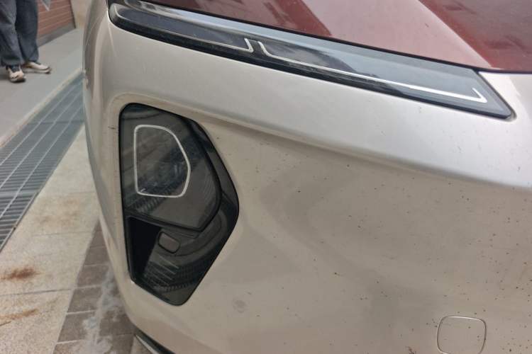 Used Nio ET9 2025 100kWh First-Edition Limited Edition Right Front Headlight