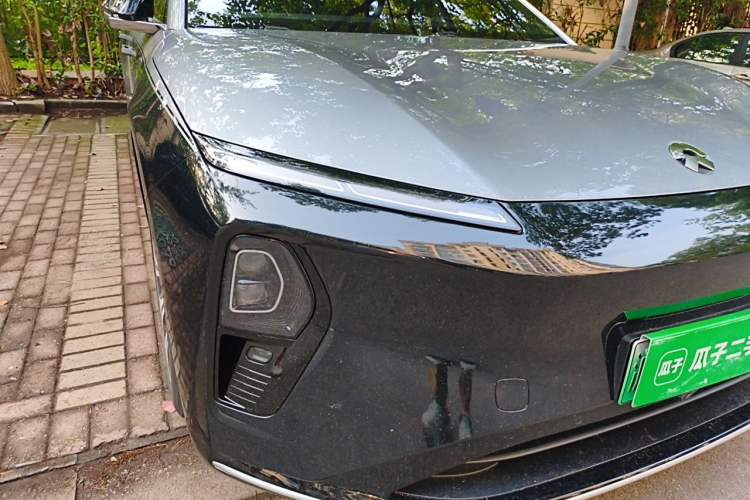 Used Nio ET9 2025 100 kWh Right Front Headlight