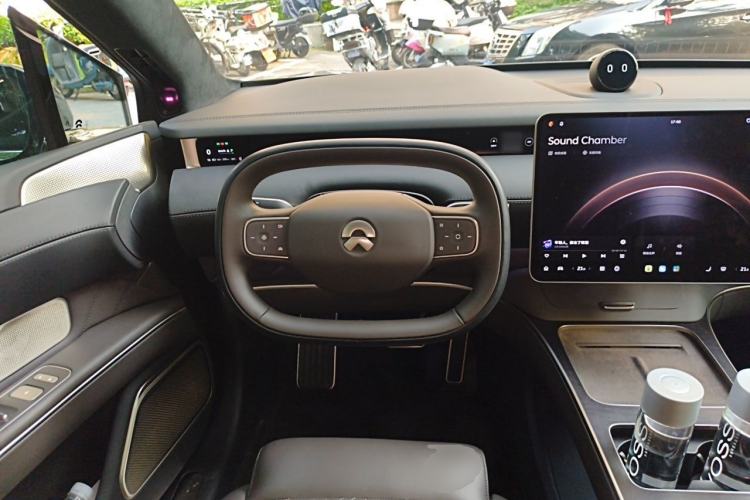 Used Nio ET9 2025 100 kWh Steering Wheel